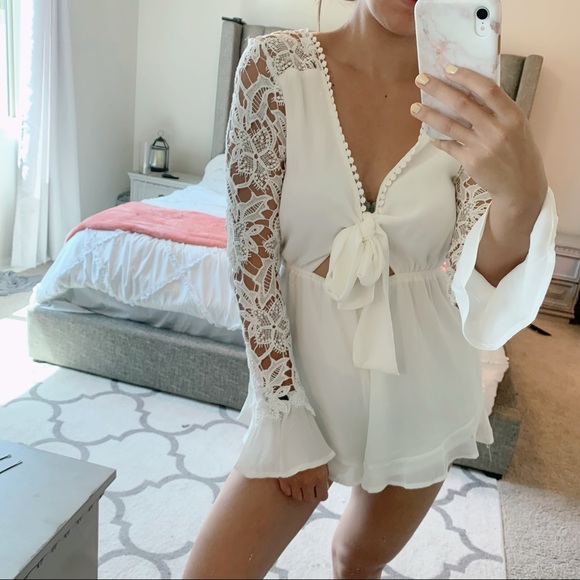Pants - Embroidered Lace White Long Sleeve Romper
